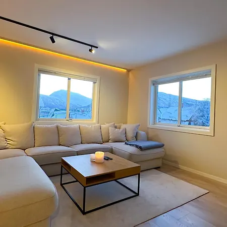 3 Bedroom In Centre Of トロムソ